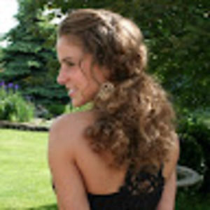 Meet your Posher, Elisa